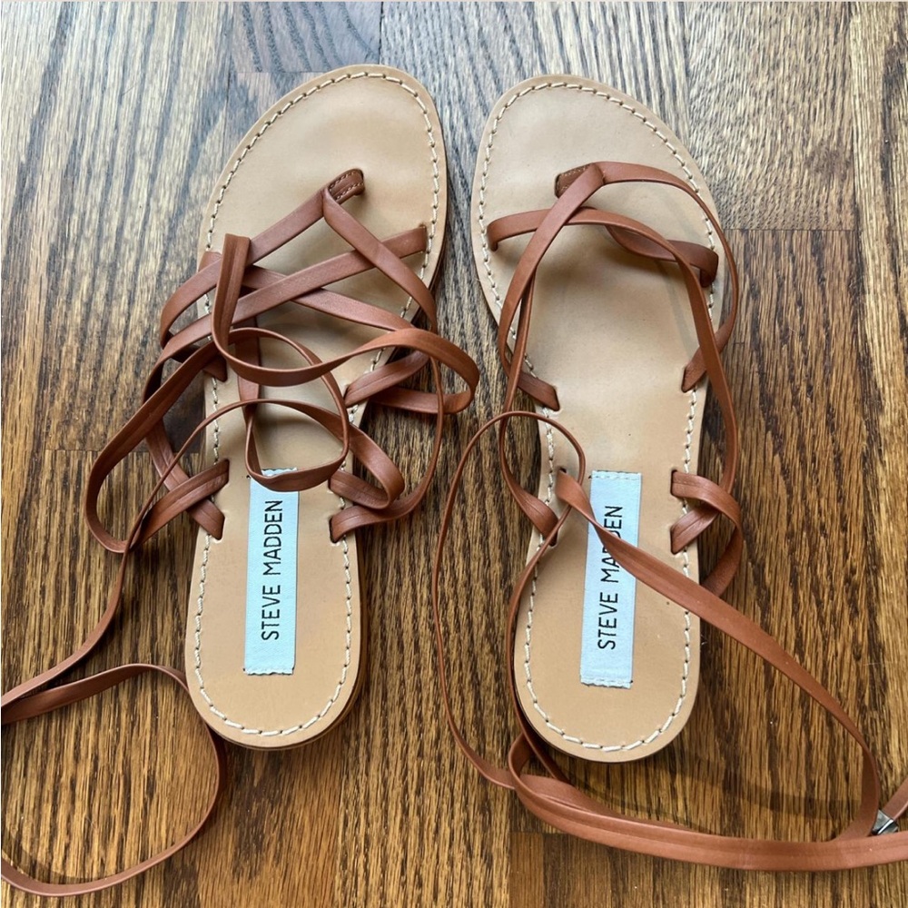 Steve Madden Strappy sandals